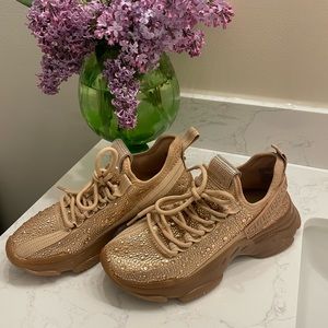STEVE MADDEN Size 7 Gold rhinestone Sneakers